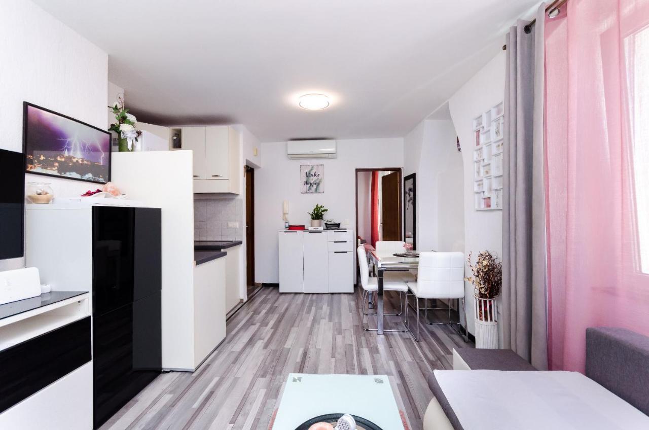 Apartment Mare Врсар Экстерьер фото