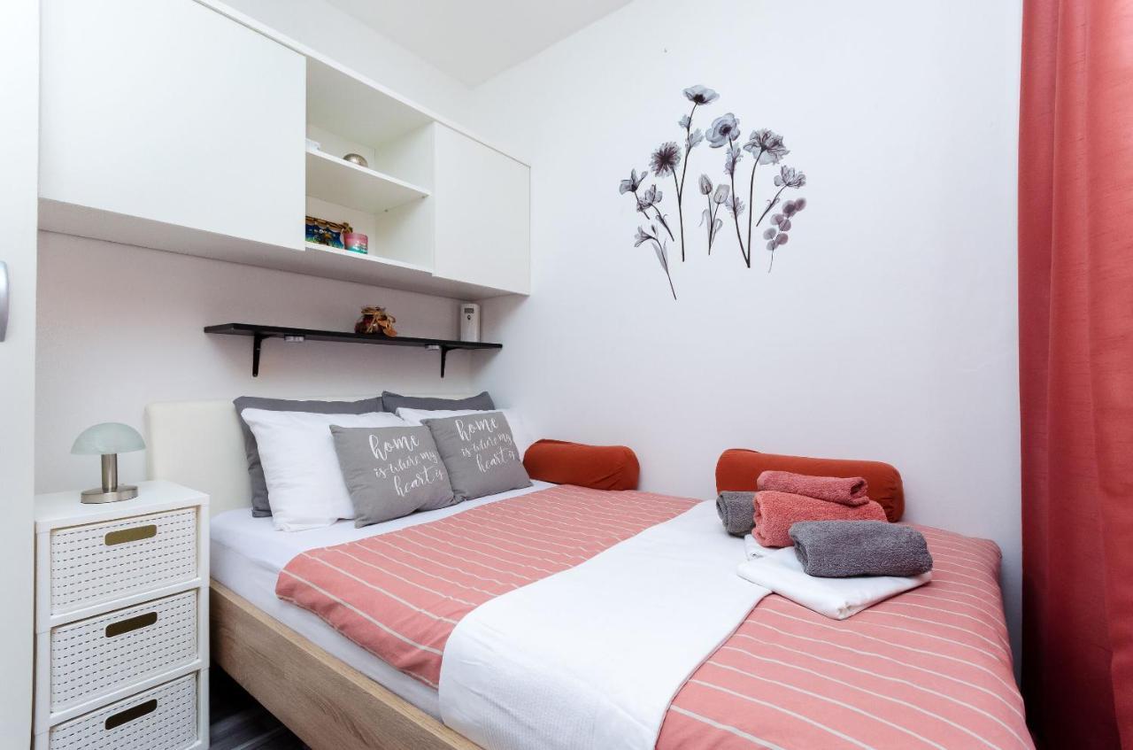 Apartment Mare Врсар Экстерьер фото